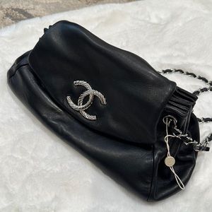 Channel leather handbag